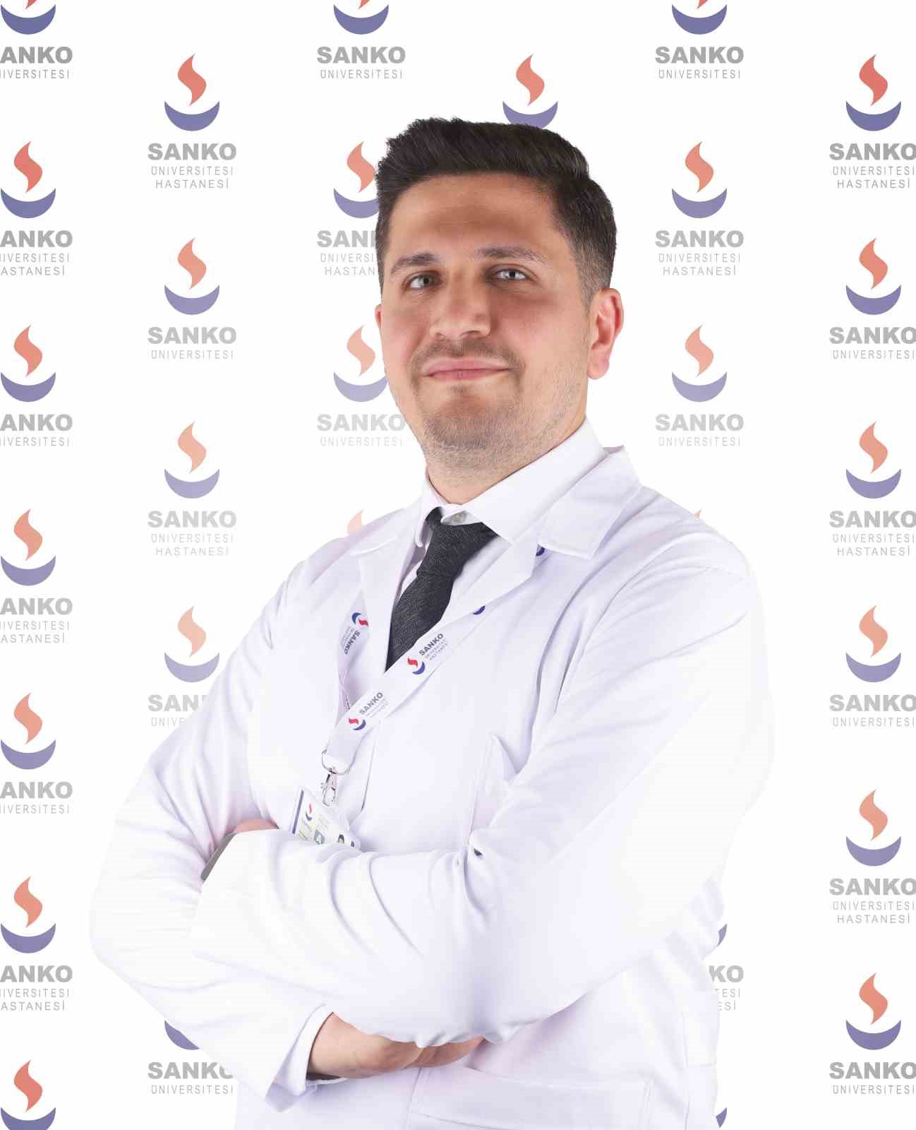 ORTOPEDİ VE TRAVMATOLOJİ UZMANI DR. ÖĞR. ÜYESİ TOKTAMIŞ SAVAŞ, SANKO