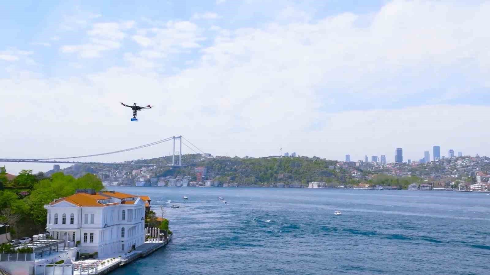 YURTİÇİ KARGO, DRONE İLE KITALARARASI KARGO TESLİMATI YAPTI.