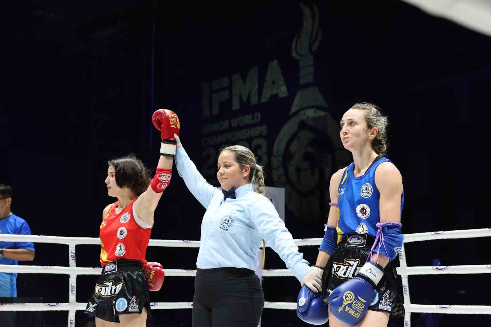 TAYLAND'DA DÜZENLENEN DÜNYA ELİTE BÜYÜKLER MUAYTHAİ ŞAMPİYONASI'NDA TÜRK MİLLİ TAKIMI'NDAN