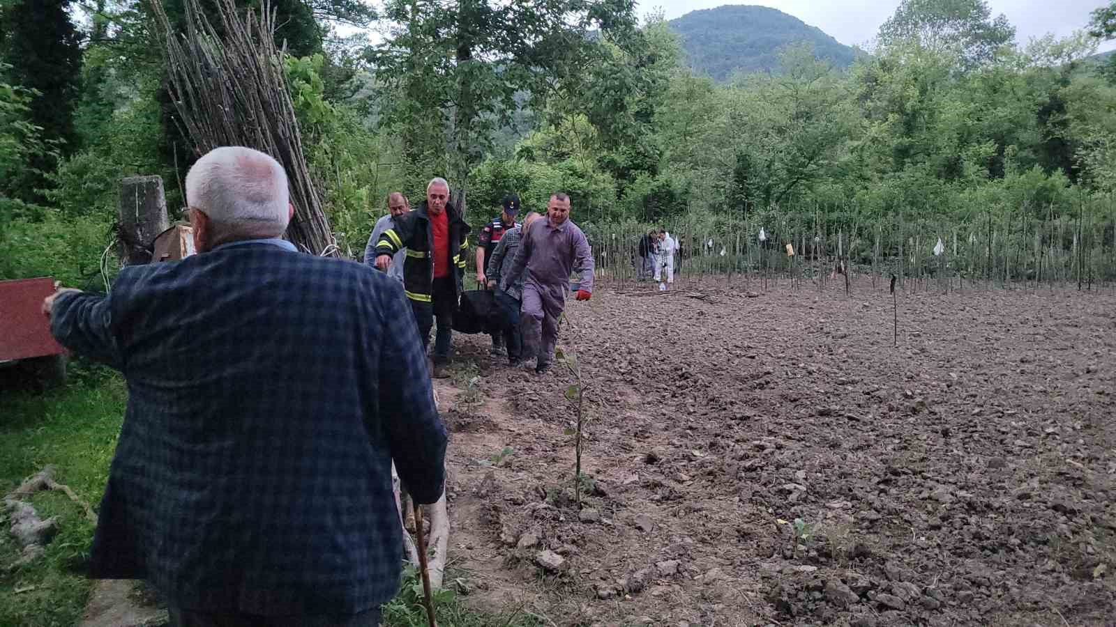 KASTAMONU’NUN CİDE İLÇESİNDE SU ALMAK İSTEDİĞİ KUYUYA DÜŞEREK HAYATINI KAYBEDEN