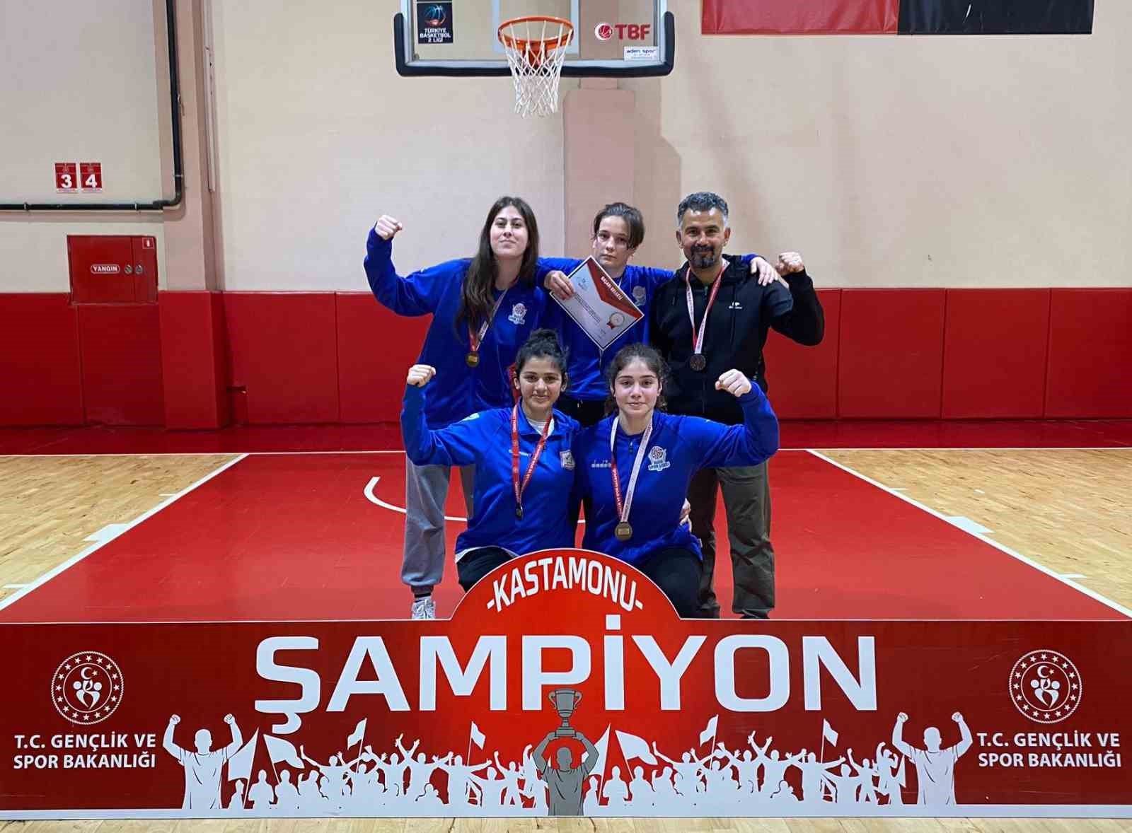 KASTAMONU’DA DÜZENLENEN 3X3 BASKETBOL GRUP MÜSABAKALARINDA DÜZCE SPOR LİSESİ SON