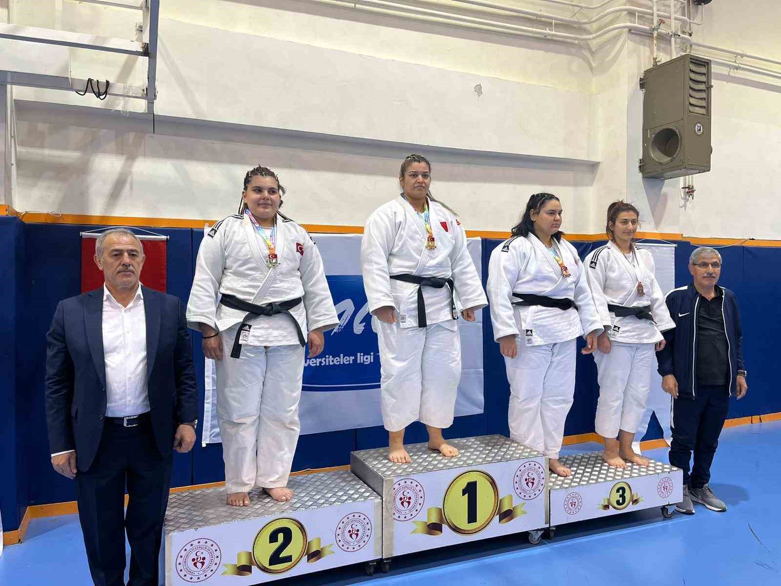 ÜNİLİG JUDO TÜRKİYE ŞAMPİYONASI YÜZÜNCÜ YIL OYUNLARI’NDA, DÜZCE ÜNİVERSİTESİ ÖĞRENCİLERİ