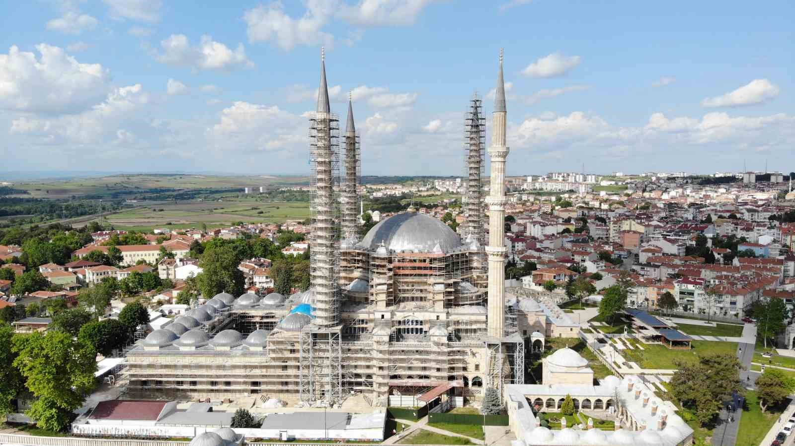 EDİRNE SELİMİYE CAMİİ'NDE RESTORASYON ÇALIŞMALARI SÜRÜYOR