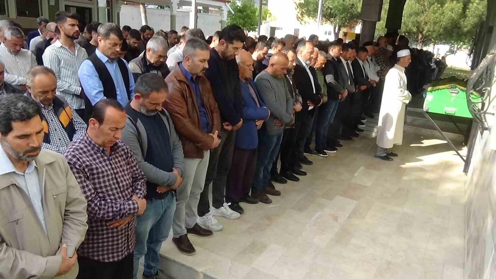 ŞEYHAMİT ALTINTOP İÇİN DARSOFA CAMİİ'NDE CENAZE TÖRENİ DÜZENLENDİ