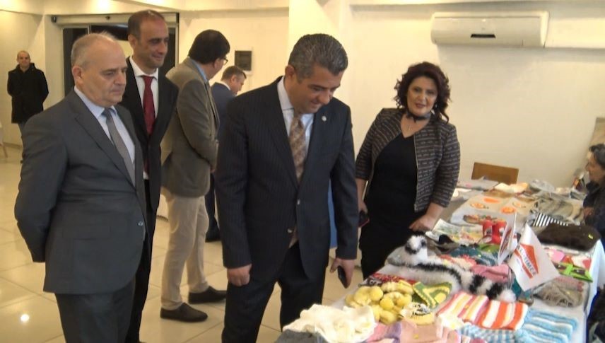 TÜRKİYE ALZHEİMER DERNEĞİ DENİZLİ ŞUBESİ, DERNEK ÜYESİ KURSİYERLERİNİN ÜRETTİĞİ EL