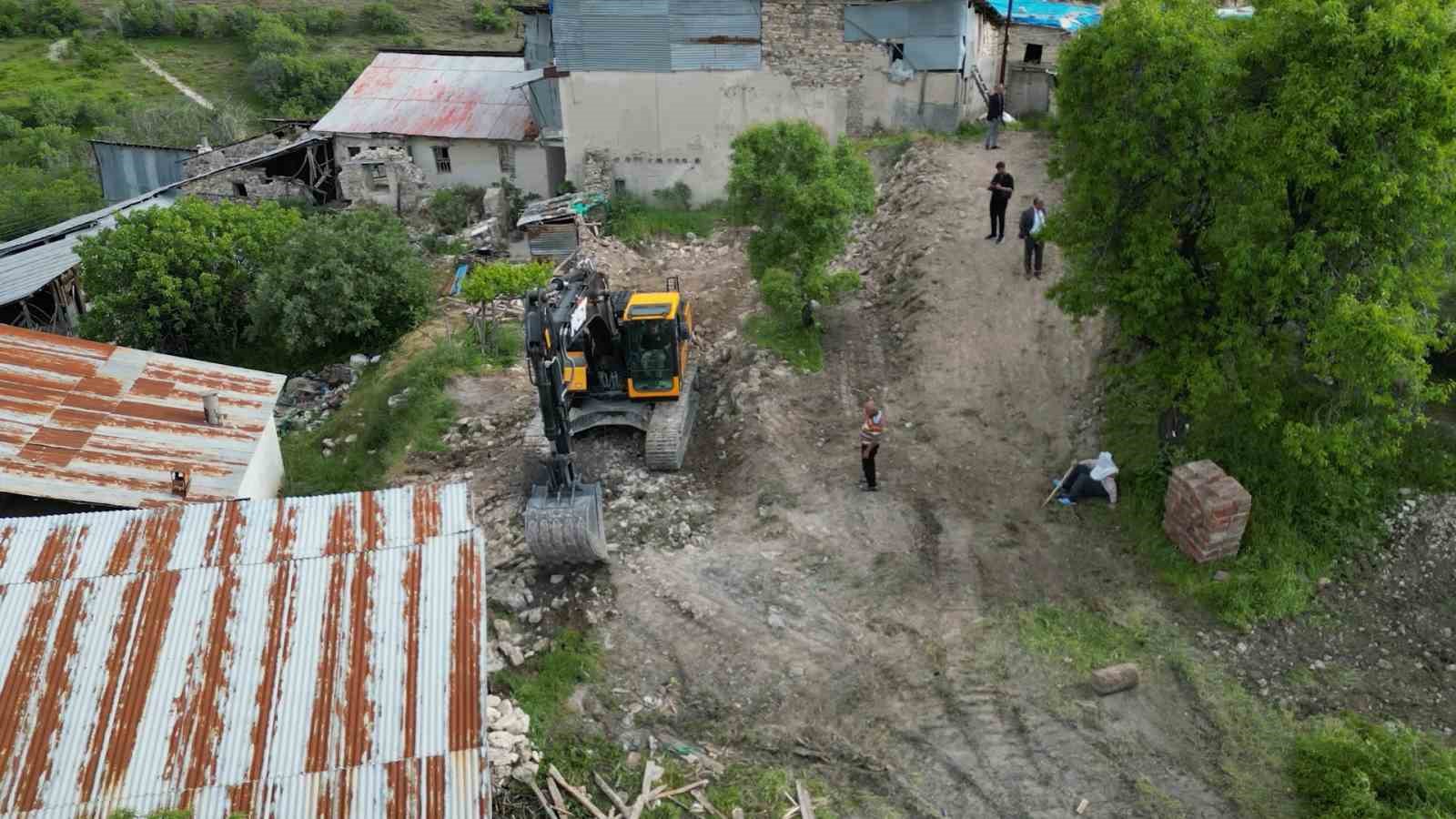 ELAZIĞ’IN AĞIN İLÇESİNDE 6 ŞUBAT’TA KAHRAMANMARAŞ’TA MEYDANA GELEN YIKICI DEPREMDE