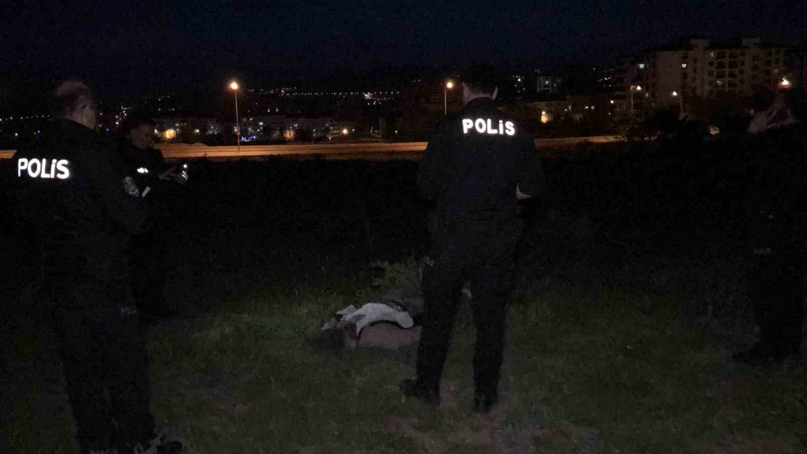 ELAZIĞ’DA 66 YAŞINDAKİ YAŞLI ADAM TARLADA ÖLÜ BULUNDU. ŞÜPHELİ ÖLÜM