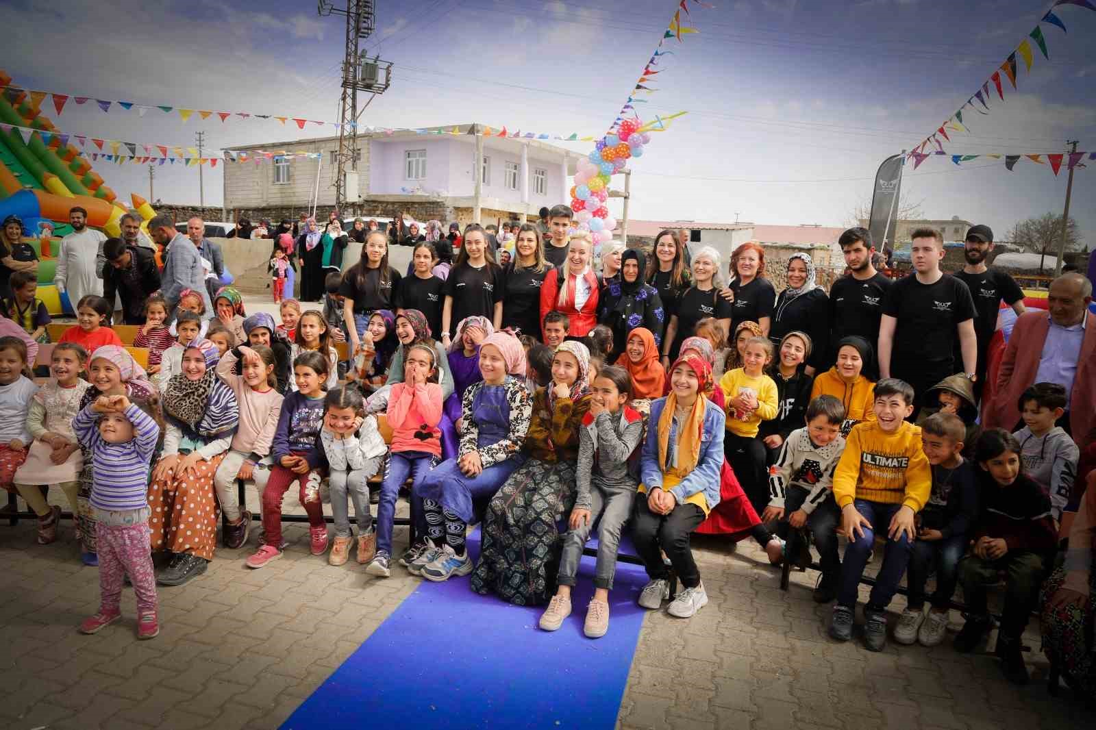 ANKARA'DAN DİYARBAKIR VE BÖLGEYE GÖNÜL KÖPRÜSÜ KURAN EMEL USLU ATİK