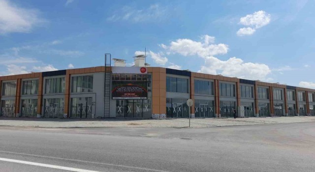 EMLAK YÖNETİM MOBİLYAKENT'TE 26 İŞ YERİ VE KUMSMALL AVM’DE 1