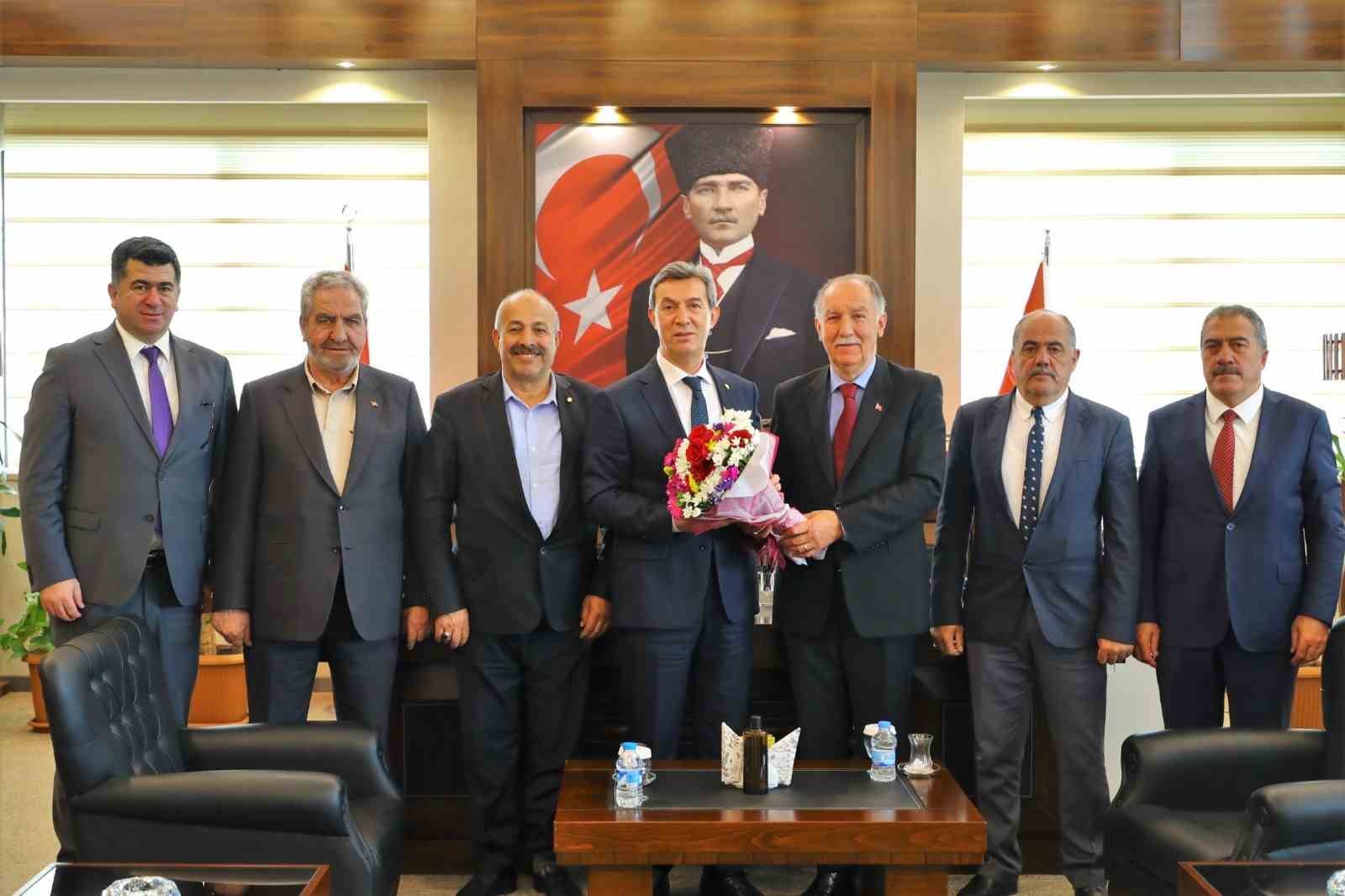 ERZURUM’UN TAŞMAĞAZALAR KUYUMCULAR ÇARŞISINDA YAŞANAN HIRSIZLIK OLAYI FAİLLERİNİN KISA SÜREDE