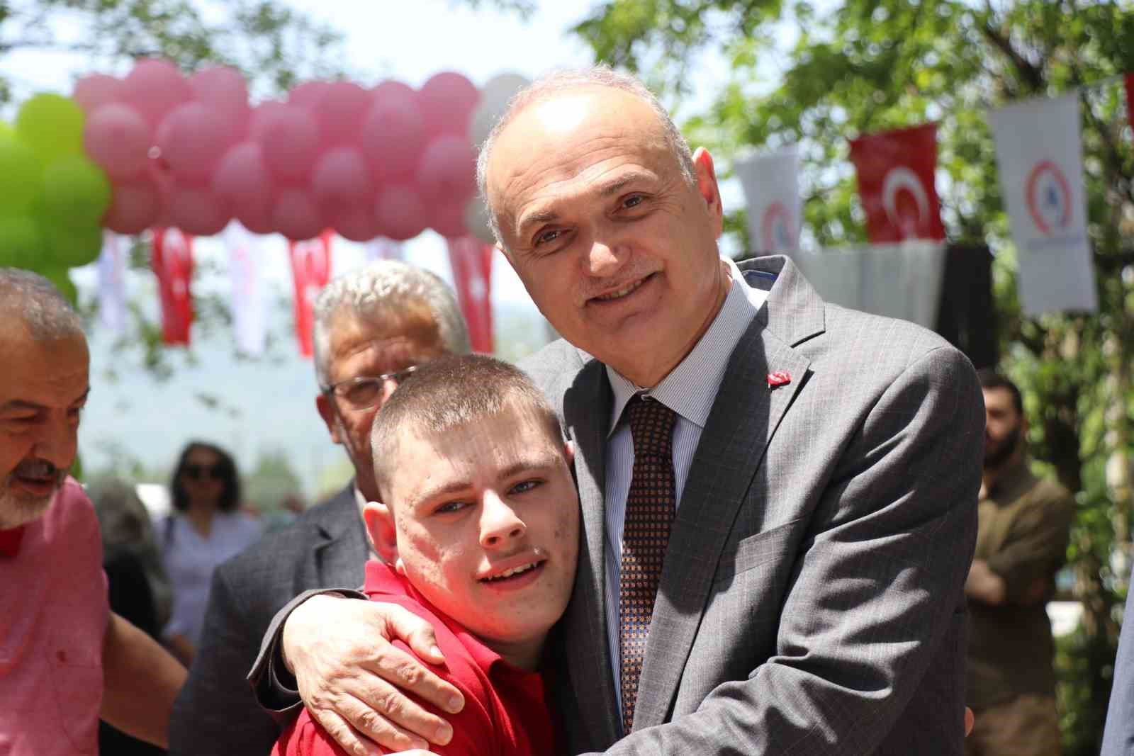 DÜZCE BELEDİYESİ, ENGELLİLER HAFTASI MÜNASEBETİYLE DÜZENLENEN VE GELENEKSEL HALE GETİRİLEN