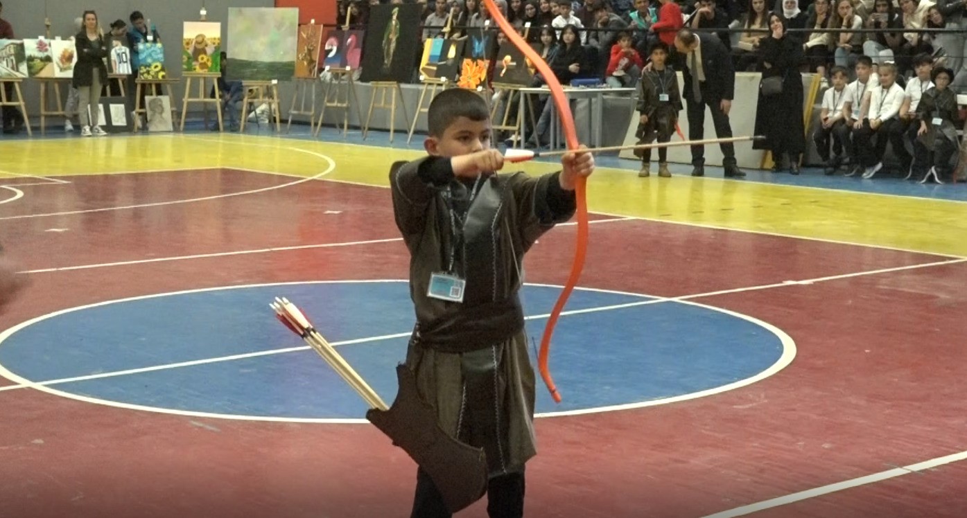 VAN’IN ERCİŞ İLÇESİNDE 19 MAYIS ATATÜRK'Ü ANMA, GENÇLİK VE SPOR