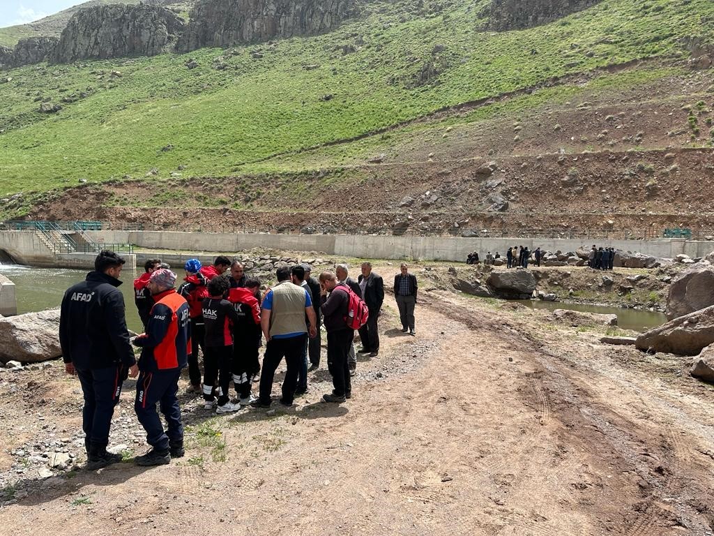 VAN’IN ERCİŞ İLÇESİNDE KAYBOLAN 23 YAŞINDAKİ ZİHİNSEL ENGELLİ YUSUF KARATAŞ,