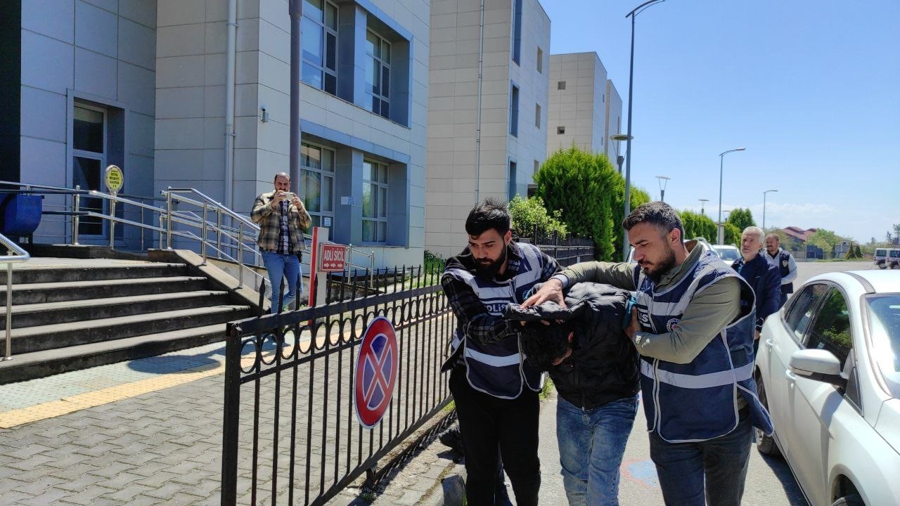 ZONGULDAK'IN EREĞLİ İLÇESİNDE DÜN AKŞAM SAATLERİNDE YEŞİM SÖNMEZ'İ ÖLDÜRÜLEN KATİL