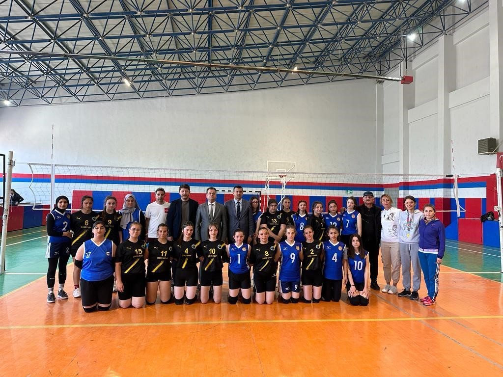 TEKİRDAĞ’IN ERGENE İLÇESİNDE 19 MAYIS ATATÜRK’Ü ANMA GENÇLİK VE SPOR