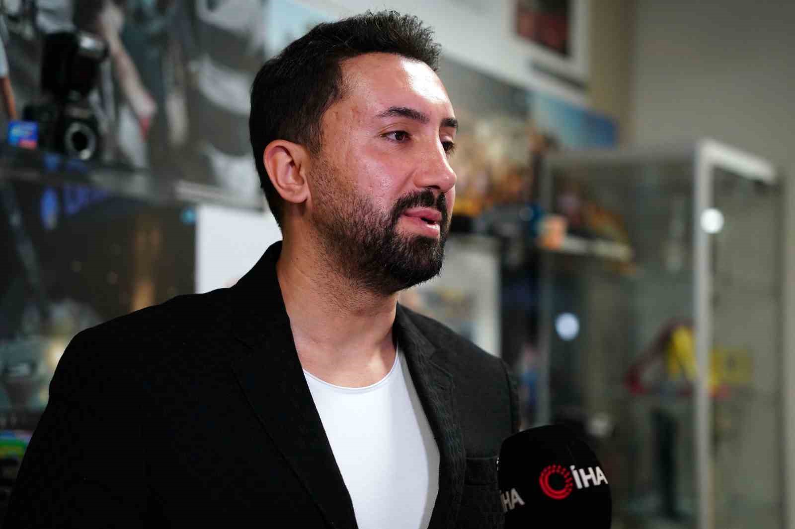 AMPUTE FUTBOL MİLLİ TAKIMI KALECİ ANTRENÖRÜ ERHAN KUŞKAPAN, GENÇ BİR