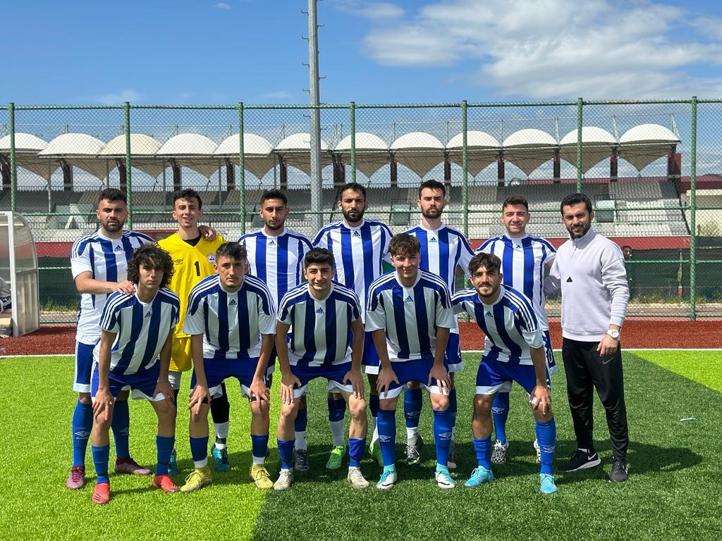 ERCİYES ÜNİVERSİTESİ (ERÜ) FUTBOL TAKIMI NAMAĞLUP ŞAMPİYON OLARAK ADINI SÜPER