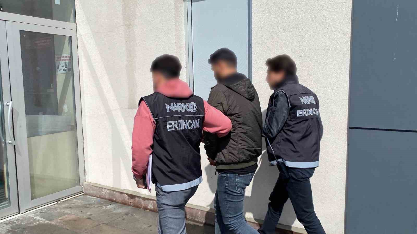 ERZİNCAN’DA UYUŞTURUCU TİCARETİNDEN 1 KİŞİ TUTUKLANDI