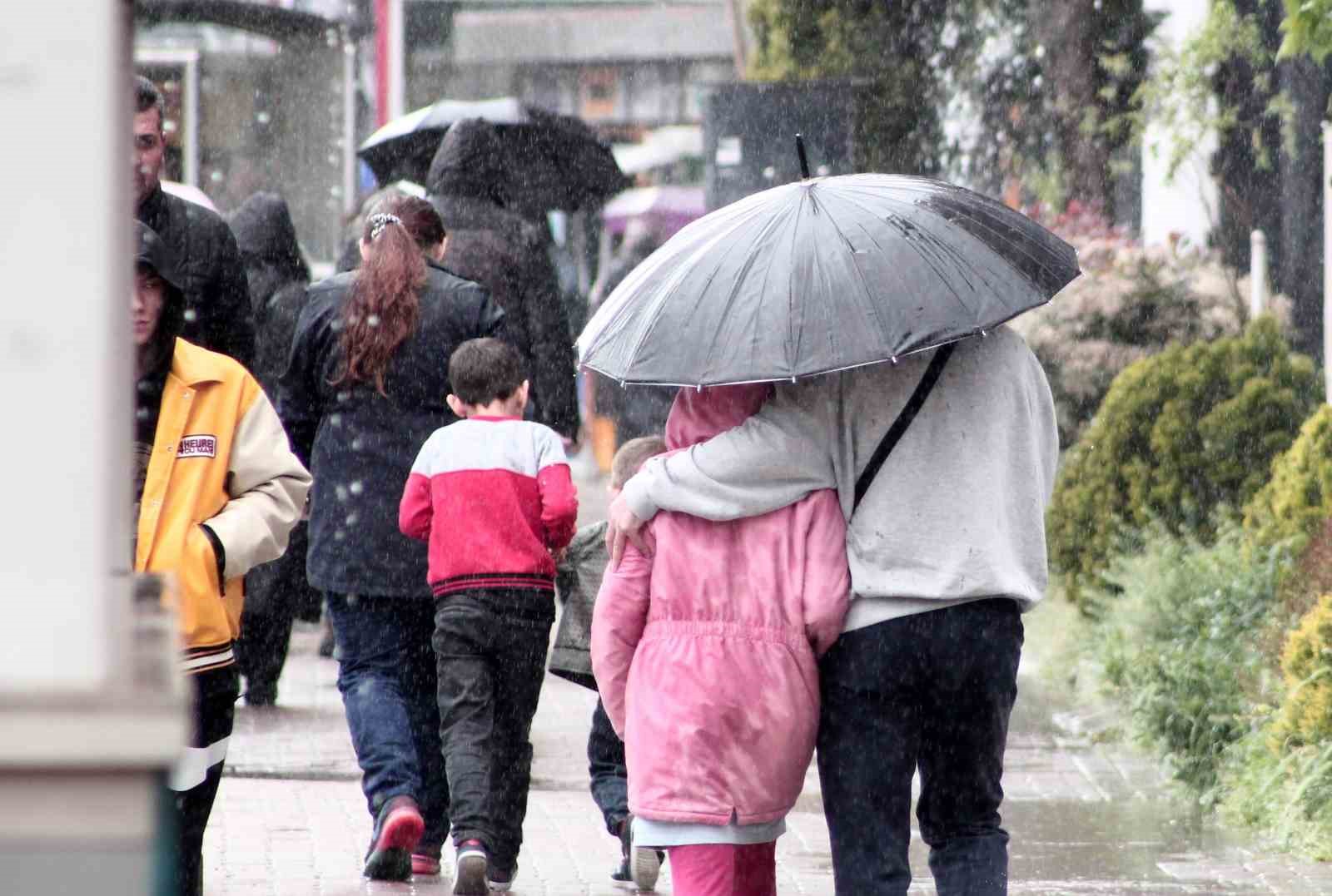 ERZİNCAN’IN DOĞU KESİMLERİNDE SAĞANAK YAĞIŞ BEKLENİYOR