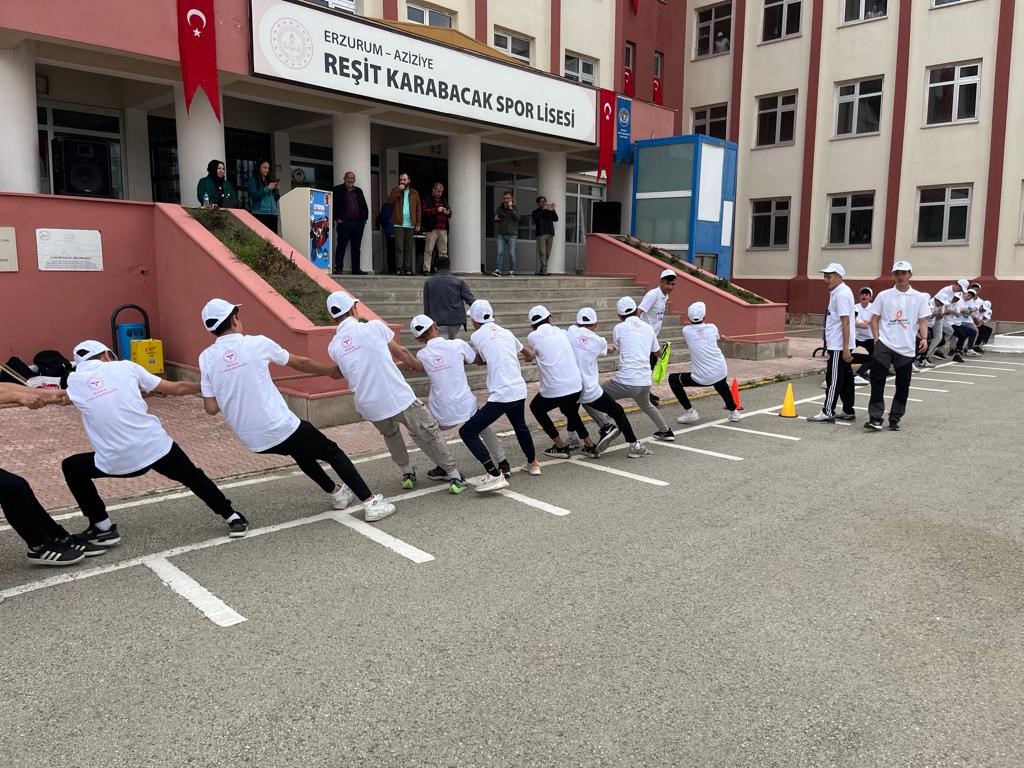 MAYIS AYI İÇERİSİNDE HEM BİLİŞİM HAFTASI’NIN HEM DE 10 MAYIS