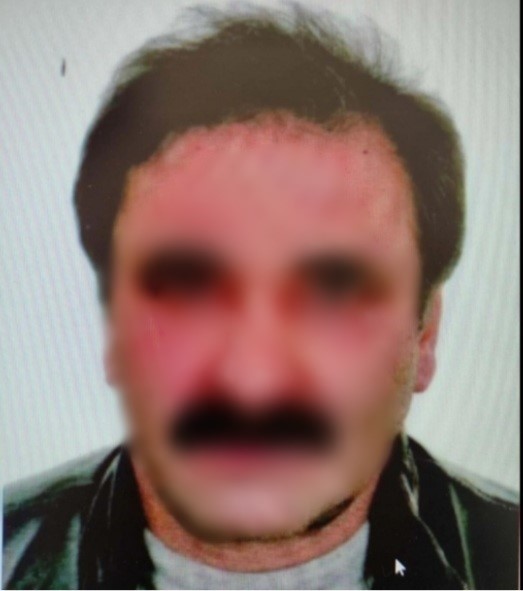 EŞİNİ ÖLDÜREN ADAM JANDARMAYA TESLİM OLDU