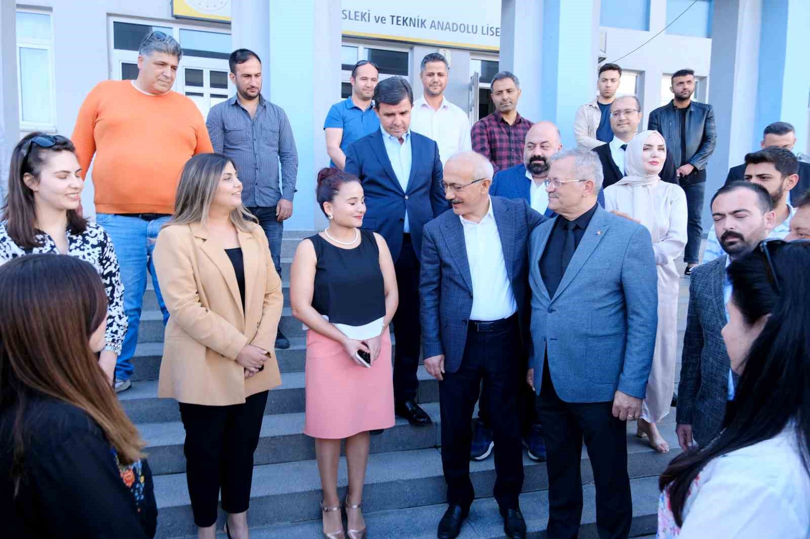 ESKİ HAZİNE VE MALİYE BAKANI LÜTFİ ELVAN, MERSİN TARSUS ORGANİZE