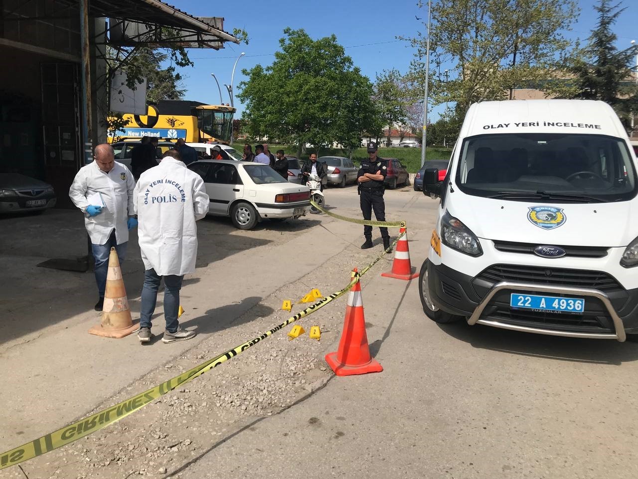 BOŞANDIĞI EŞİNİN YENİ KOCASINI KURŞUN YAĞMURUNA TUTTU