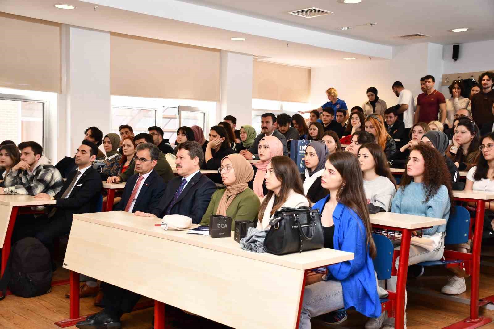 ANADOLU ÜNİVERSİTESİ’NDE DÜZENLENEN İKAF’23’TE ESKİŞEHİR ADALET SARAYI TARAFINDAN DÜZENLENEN PROGRAMLAR