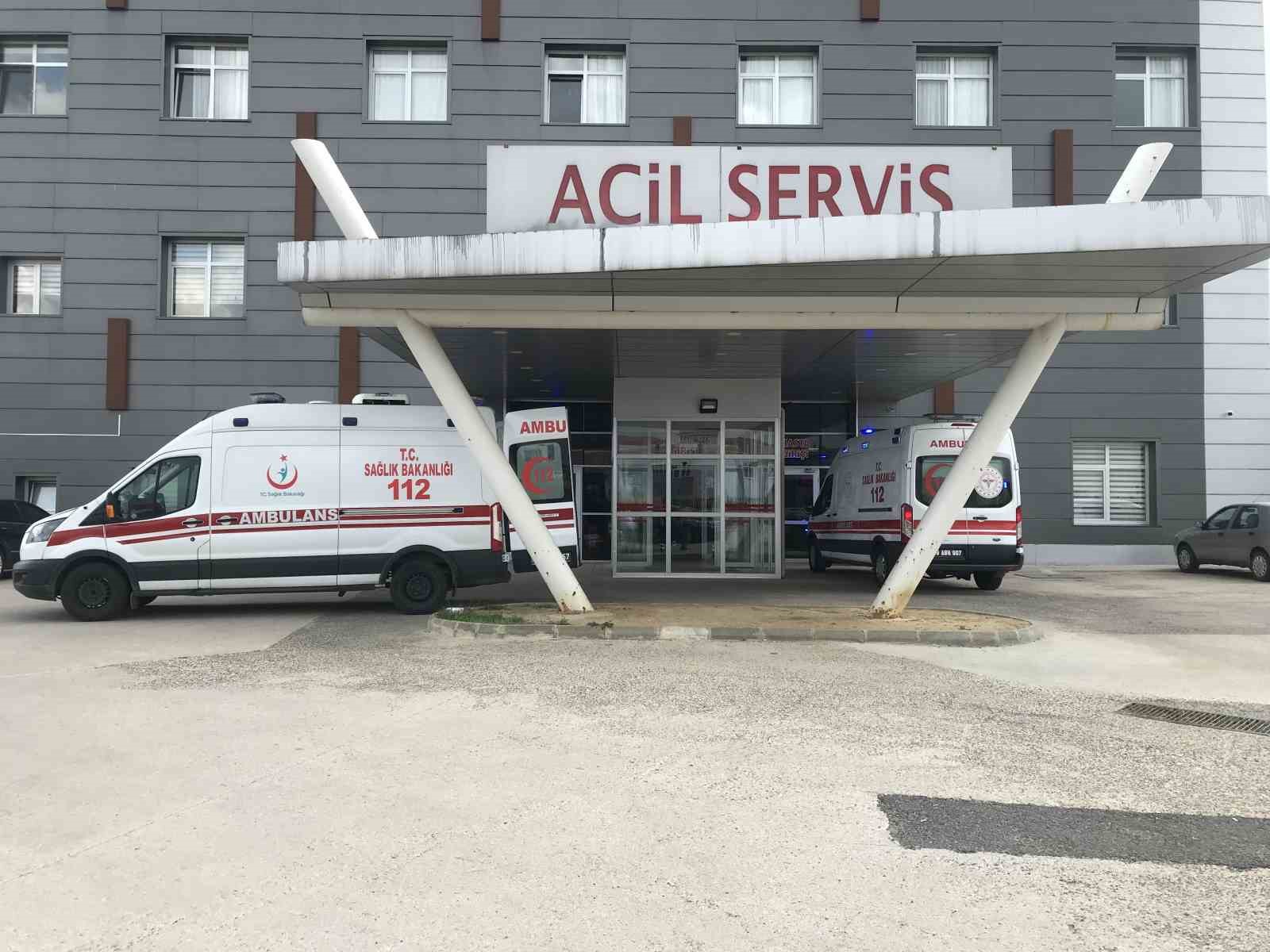 TEKİRDAĞ'IN MURATLI İLÇESİNDE BİR TEKSTİL FABRİKASINDA ÜZERİNE DEMİR DÜŞEN BİR