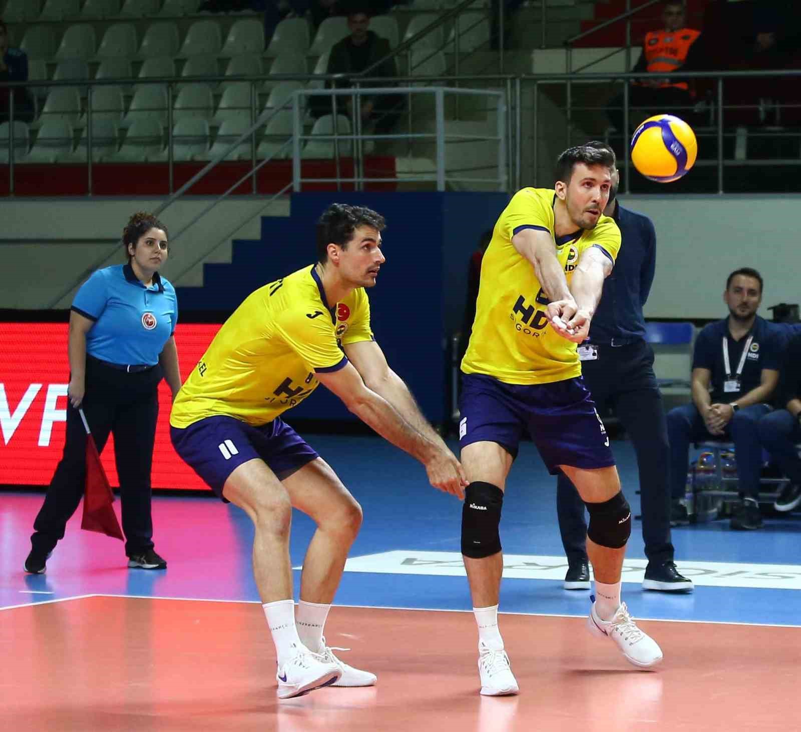 AXA SİGORTA EFELER LİGİ METİN GÖRGÜN SEZONU PLAY-OFF İLK MAÇINDA