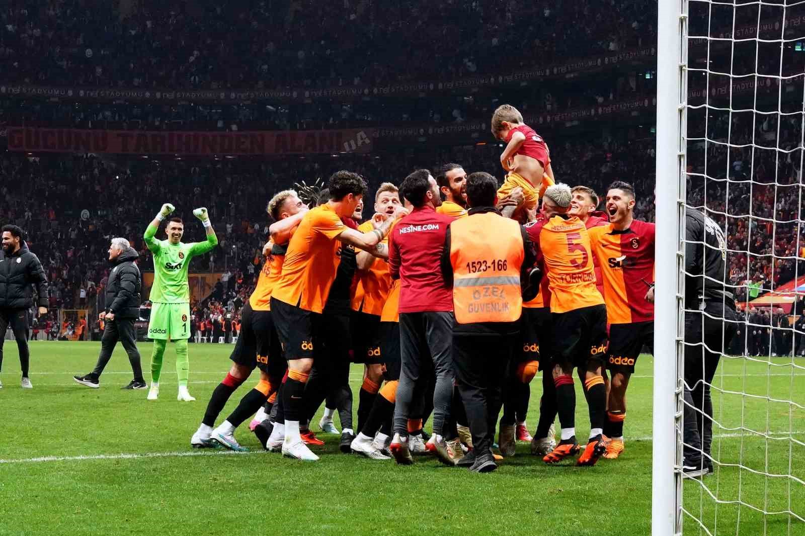 BAŞAKŞEHİR GALİBİYETİYLE PUANINI 73’E ÇIKARAN GALATASARAY, LİGDE SON 5 HAFTAYA