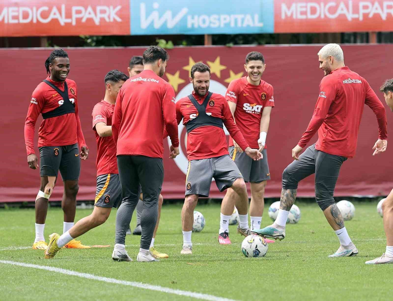 GALATASARAY, SÜPER LİG’İN 34. HAFTASINDA İSTANBULSPOR İLE OYNAYACAĞI MAÇIN HAZIRLIKLARINI