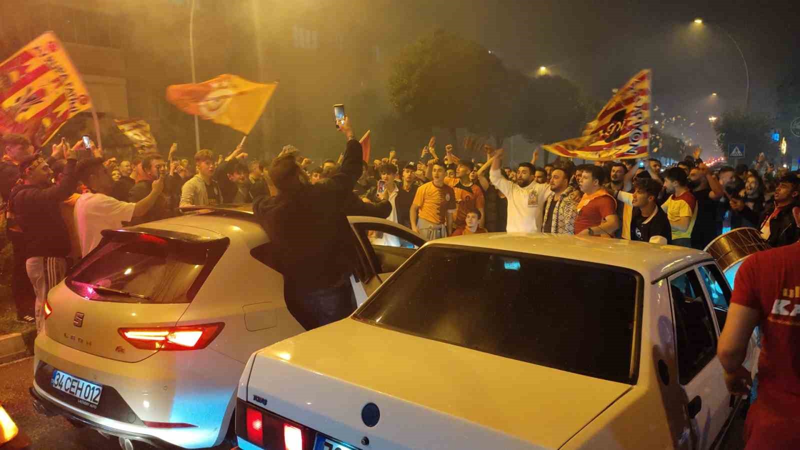 GALATASARAY'IN SÜPER LİG'İN 36. HAFTASINDA DEPLASMANDA ANKARAGÜCÜ'NÜ 4-1 MAĞLUP EDEREK