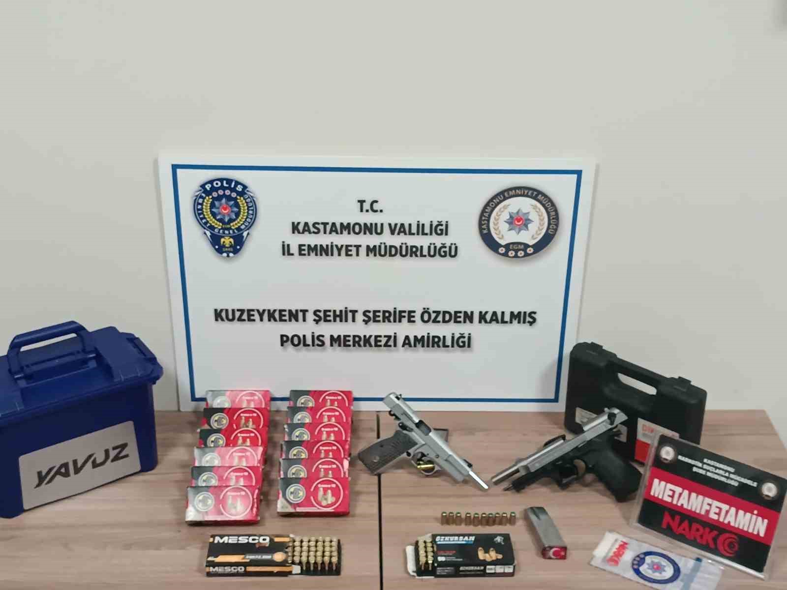 KASTAMONU İL MERKEZİ, KUZEYKENT MAHALLESİNDE BİR İKAMETTE GASP OLAYINA KARIŞAN