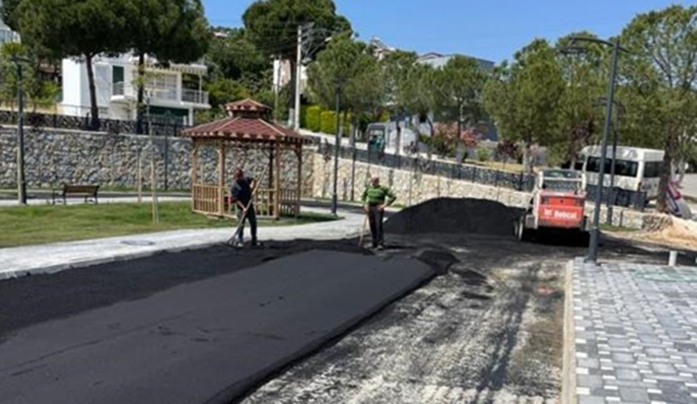 KUŞADASI BELEDİYESİ PARK VE BAHÇELER MÜDÜRLÜĞÜ EKİPLERİ, ÇOCUKLARIN TRAFİK EĞİTİMİ