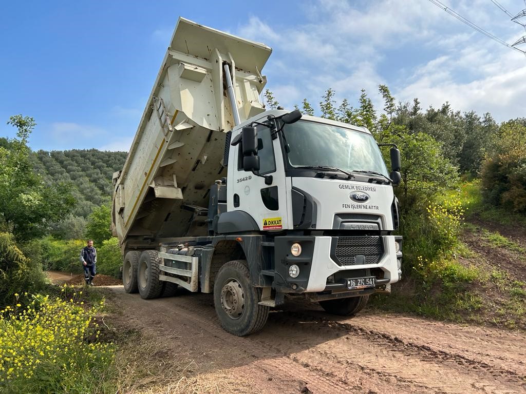 GEMLİK BELEDİYESİ EKİPLERİ İLÇEDE DAHA ÖNCE KÖY VE BELDE STATÜSÜNDE