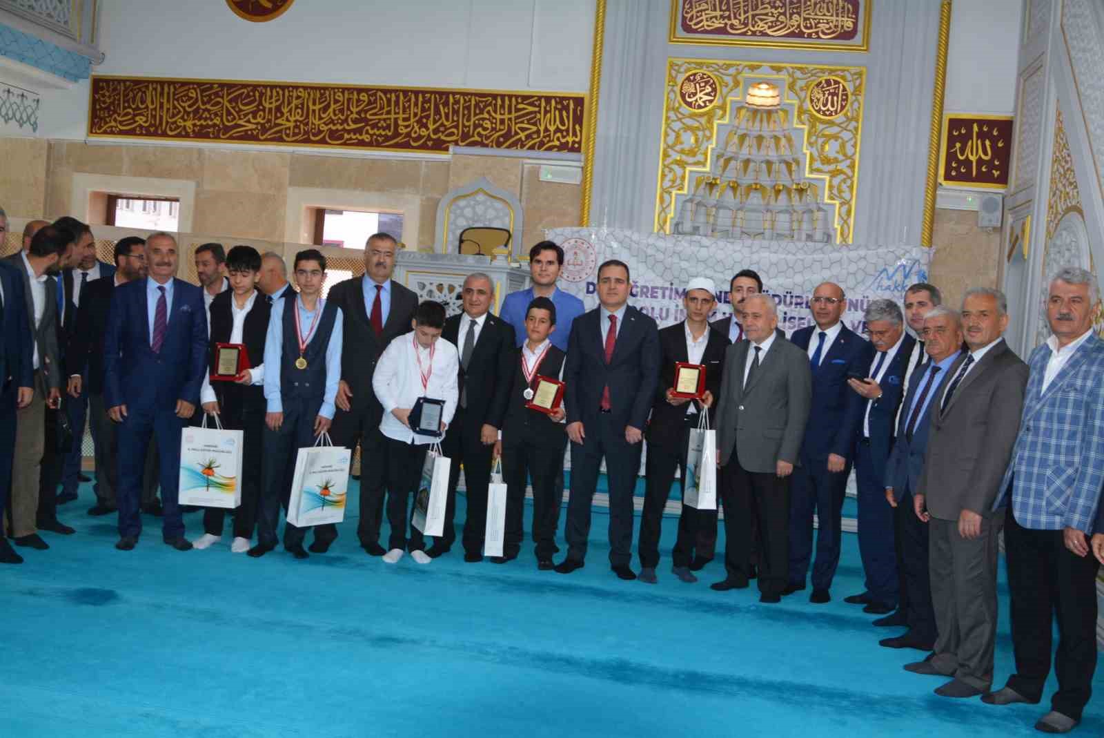 DİN ÖĞRETİMİ GENEL MÜDÜRLÜĞÜNÜN LİSE VE ORTAOKUL ÖĞRENCİLERİ ARASINDA DÜZENLEDİĞİ