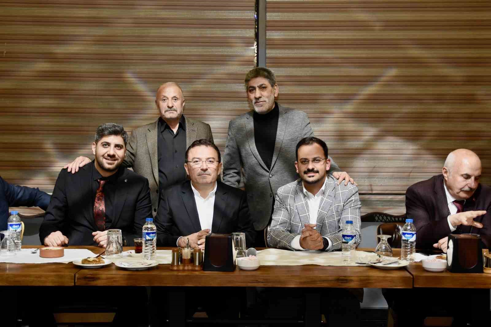 AK PARTİ ERZURUM TEŞKİLATLARINDA SON GÜNLERDE TRANSFER HAREKETLİLİĞİ GÖRÜLÜYOR.
