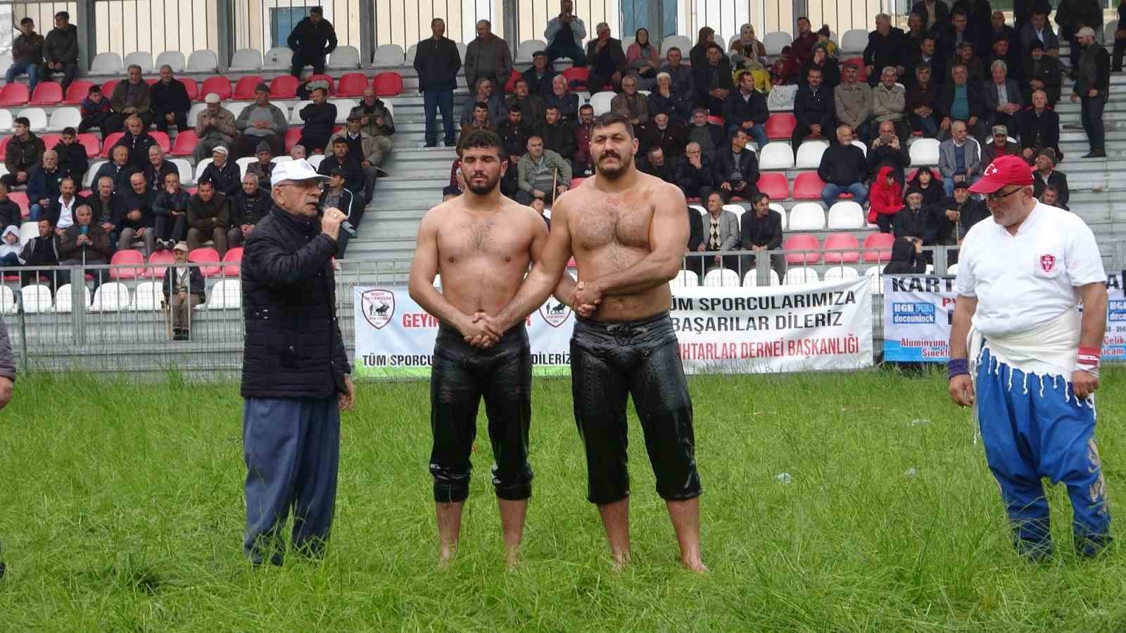 SAMSUN'UN ALAÇAM İLÇESİNDE GELENEKSEL GEYİKKOŞAN HIDIRELLEZ ŞENLİKLERİ VE YAĞLI PEHLİVAN