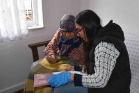 BALIKESİR'DE GEZİCİ SANDIK, SEÇİMİ VATANDAŞIN AYAĞINA GÖTÜRÜYOR.