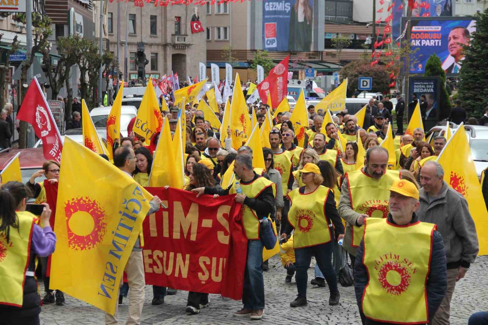 1 MAYIS EMEK VE DAYANIŞMA GÜNÜ GİRESUN`DA SENDİKA VE SİYASİ