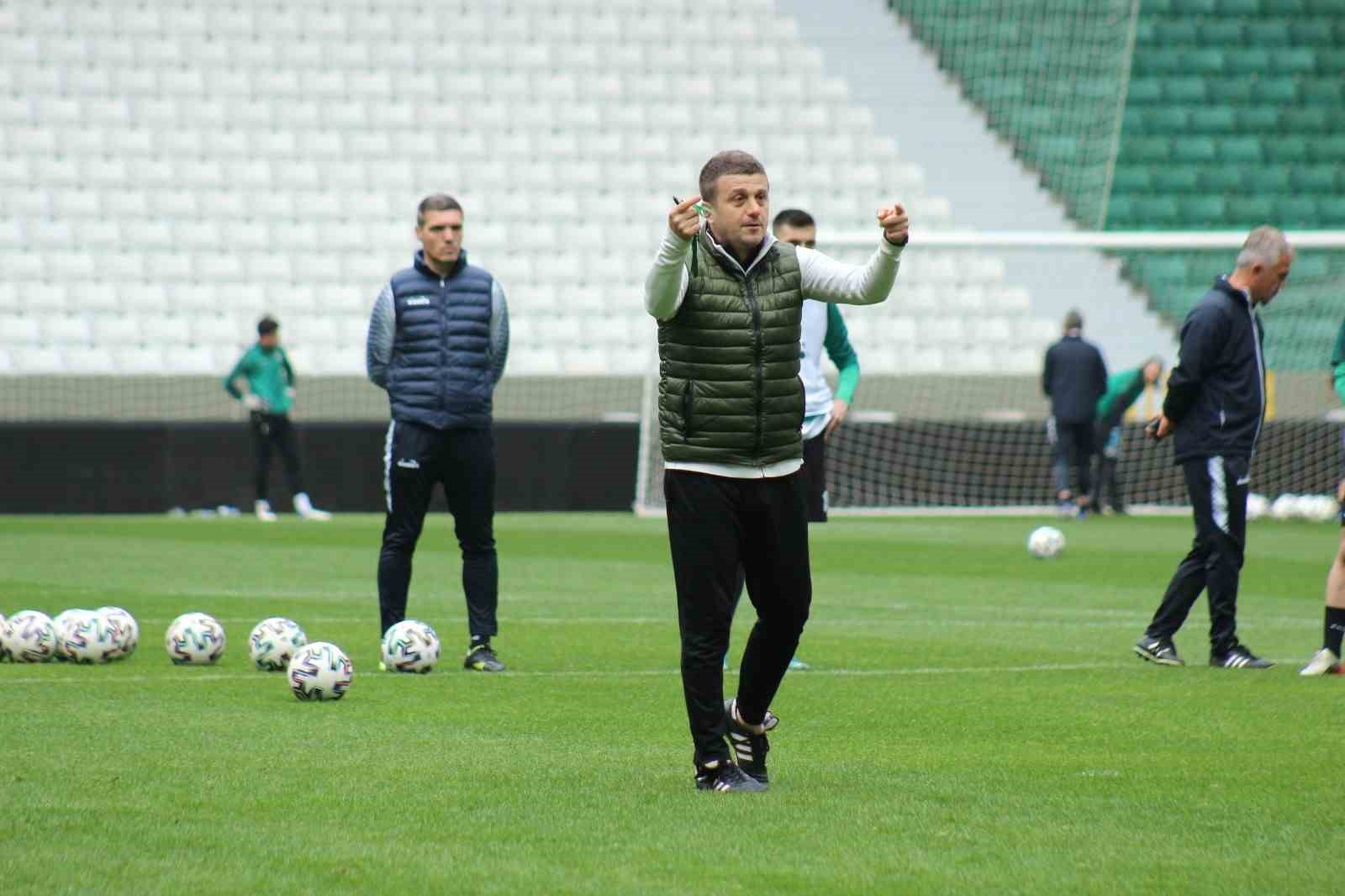 SPOR TOTO SÜPER LİG EKİBİ GİRESUNSPOR’DA TEKNİK DİREKTÖR HAKAN KELEŞ