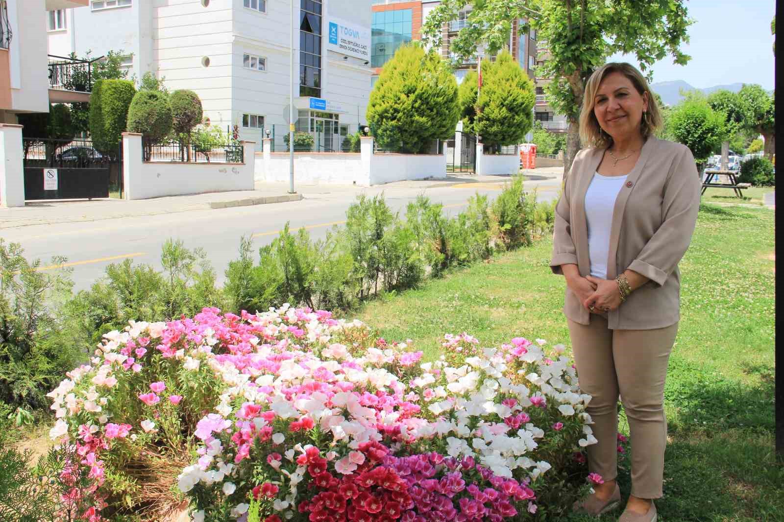 GİRNE MAHALLE MUHTARI ŞULE ÇIVKAROĞLU