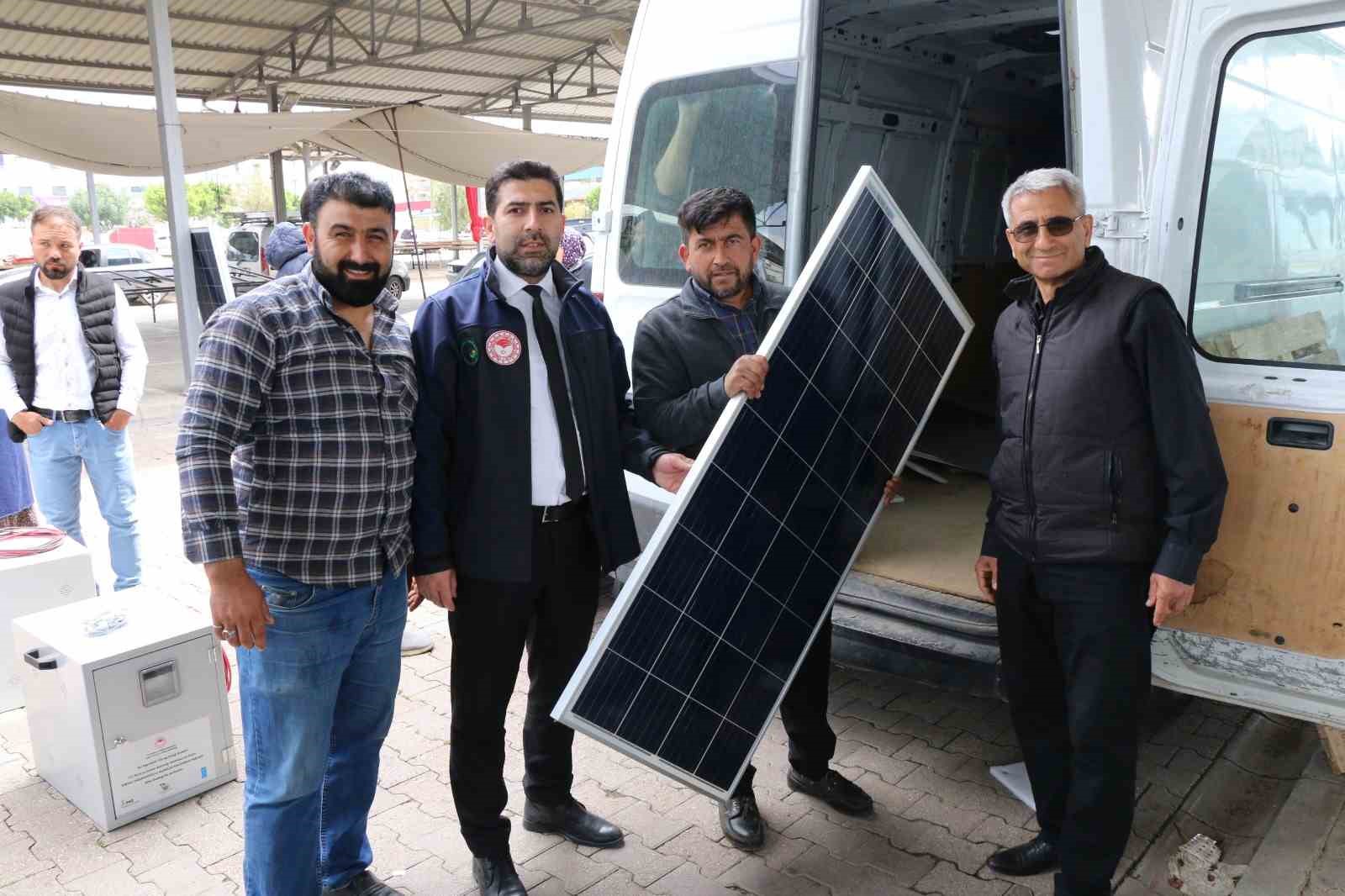 GÖÇER HAYVANCILIK YAPARAK GEÇİMİNİ SAĞLAYAN VE DAHA ÖNCE YAŞAM ÇADIRI