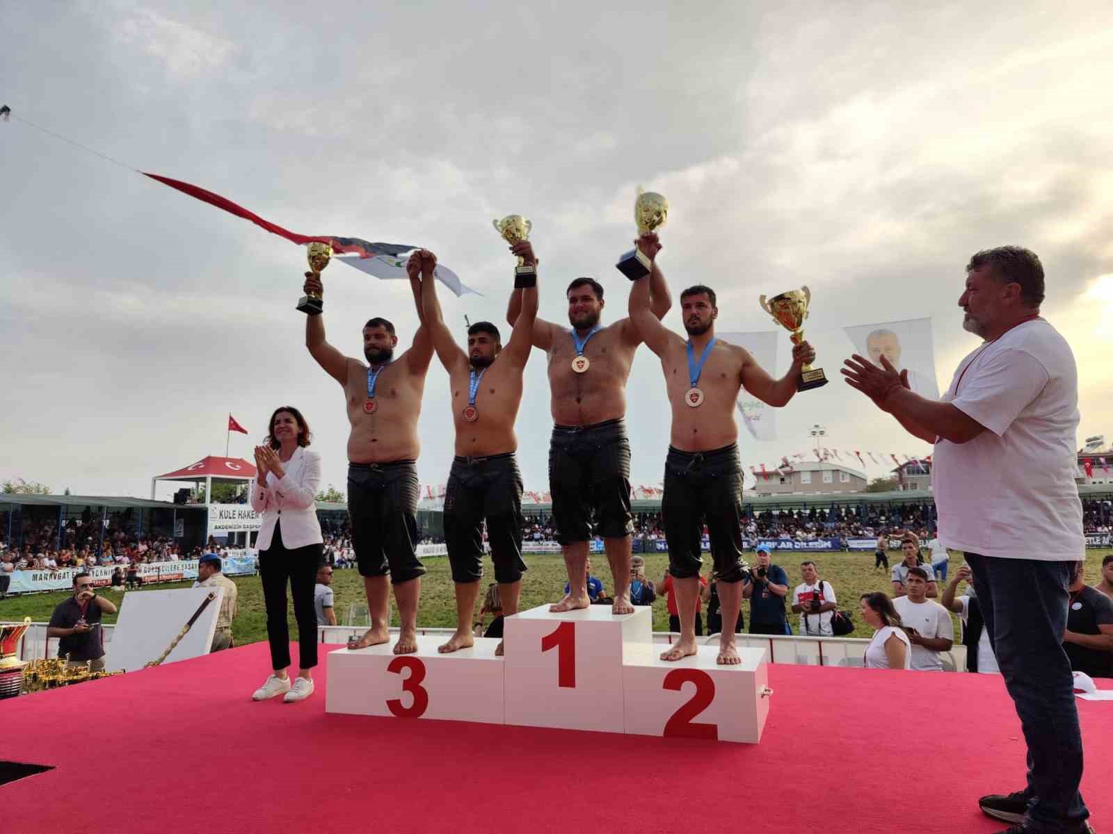 GÖLCÜK BELEDİYESPOR PEHLİVANI YUNUS EMRE AKMAN, 10. GELENEKSEL MANAVGAT YAĞLI