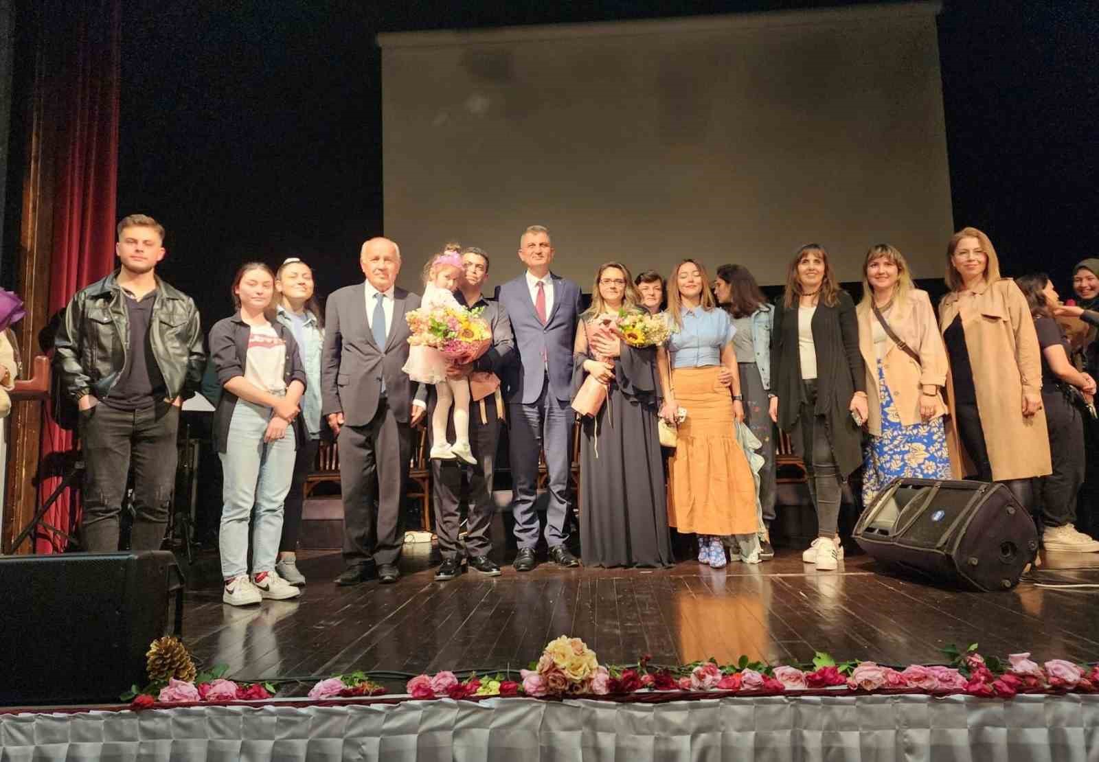 GÖLCÜK BELEDİYESİ'NİN DESTEKLERİYLE KERVANSARAY'DA GÖLCÜK FATİH SULTAN MEHMET ANADOLU LİSESİ