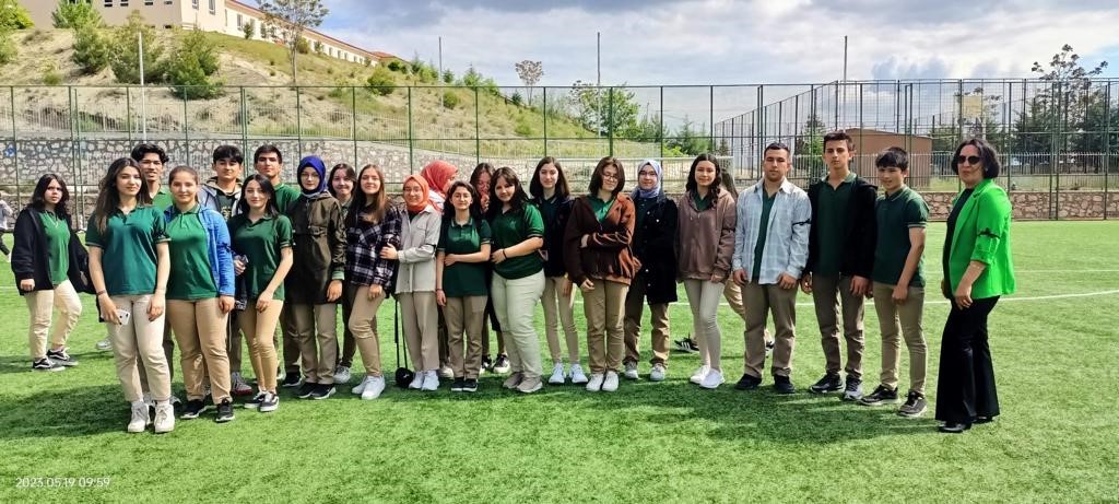 GÖLHİSAR FEN LİSESİ DEPREM BÖLGESİNİ UNUTMADI