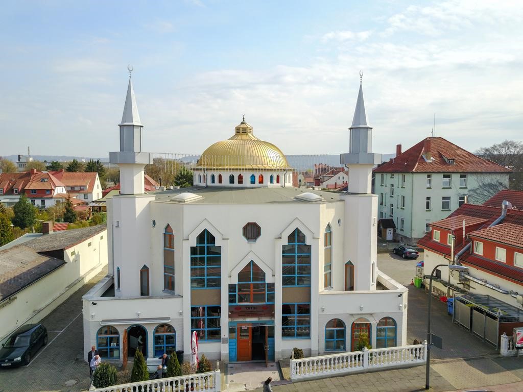 ALMANYA’NIN GÖTTİNGEN ŞEHRİNDEKİ CAMİYE TEHDİT İÇERİKLİ BİR MEKTUP GÖNDERİLDİ.