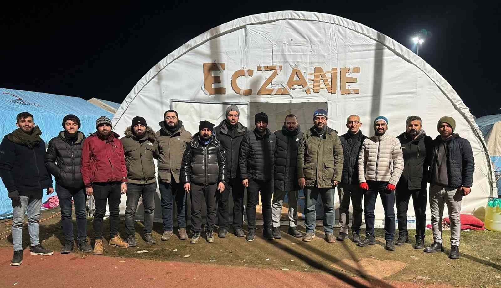 DEPREMİN ÜZERİNDEN 24 SAAT DAHİ GEÇMEDEN HAZIRLIKLARINI TAMAMLAYARAK YOLA ÇIKAN
