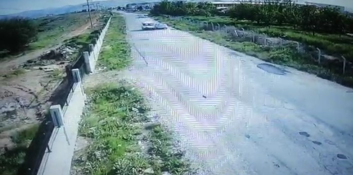 MALATYA’DA HAFİF TİCARİ ARAÇ İLE OTOMOBİL KAFA KAFAYA ÇARPIŞTI. 2